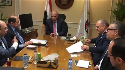 قطاع الأعمال يبحث مع رئيس 