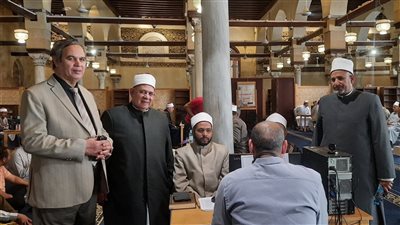 المشرف العام على أروقة الجامع الأزهر يتابع اختبارات المحفظين