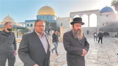 «بن غفير» يقتحم الأقصى ونتنياهو يجتمع بحكومته فى أنفاق أولى القبلتين وسط تنديد فلسطينى وعربى