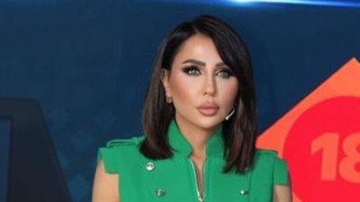 رابعة الزيات تعتمد موضة البينك في أحدث ظهور