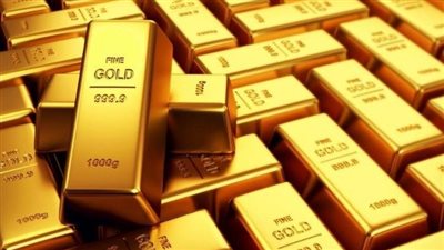أسعارالذهب العالمي تتراجع مع استقرار الدولار وترقب مفاوضات سقف الدين الأميركي