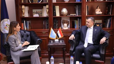 وزير السياحة ومدير مكتب اليونسكو يبحثان سبل تعزيز التعاون بين الجانبين