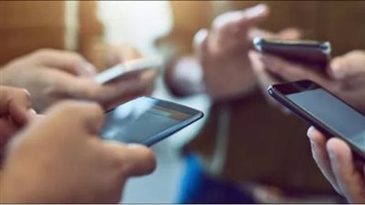 الهاتف الذكي خطر على الأطفال.. أفكار ومشاعر عدوانية