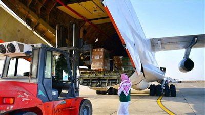 وصول الطائرة الإغاثية الثامنة من الجسر الجوي السعودي إلى بورتسودان