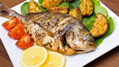 لعشاق البحريات.. سمك مشوي على الطريقة الإيطالية