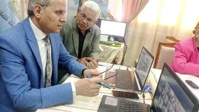 وكيل التعليم بكفرالشيخ يتفقد الامتحانات العملية والمعملية للدبلومات الفنية