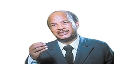   محمد الأدندانى.. 70 عاماً من العطاء