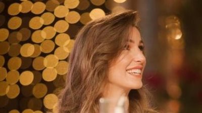 فستان رجوة آل سيف يمزج بين الهوية السعودية والأردنية