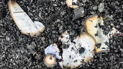 طالبة صادروا هاتفها فأضرمت حريقا أنهى حياة زملائها