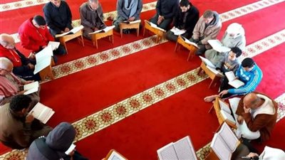 علاج الكسل في العبادة وحكم قراءة القرآن بصورة جماعية