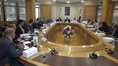 وفد عماني يزور غرفة القاهرة لبحث التعاون والتكامل التجاري والإستثماري