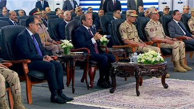 السيسي: المشروعات التي نفتتحها تُطرح في البورصة (فيديو)