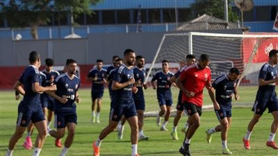 الأهلي يُنهي استعداداته لملاقاة طلائع الجيش 