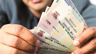 فئات معفاة من رسم الـ100 جنيه عند مغادرة البلاد