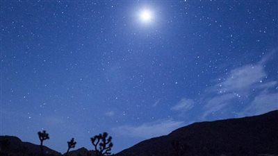 رمز الحب يرتفع في السماء مساء اليوم.. انتظروه