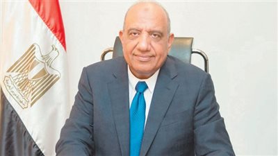 خطة جديدة لإعادة هيكلة «قطاع الأعمال»