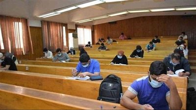 ضوابط دخول امتحانات نهاية العام بالجامعات 