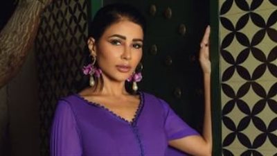 مهيرة عبدالعزيز تطل بالأخضر وتمزج بين الأناقة والفخامة 