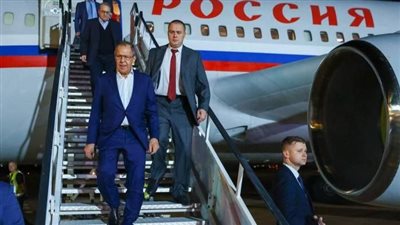 روسيا تكثف نفوذها على إفريقيا..لافروف في كينيا