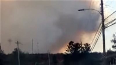 دخان حرائق الغابات يغطي سماء كندا (شاهد)