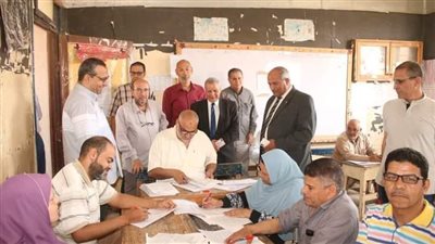 وكيل تعليم بني سويف يتابع أعمال رصد درجات الشهادة الإعدادية 