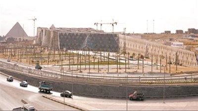 غلق فتحة الدوران بميدان الرماية لتنفيذ أعمال الممشي السياحي بالمتحف المصري