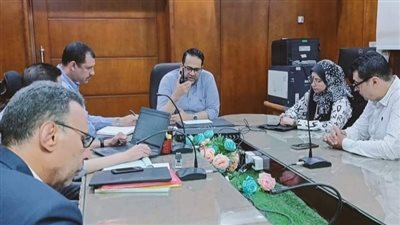 وكيل تعليم الغربيه يعقد اجتماعا مع اللجنة الثلاثية ومديري الإدارات 