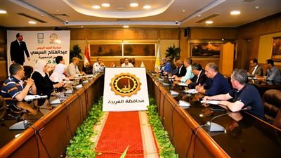 محافظ الغربية يناقش موقف منظومة المتغيرات المكانية