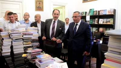 رئيس الوفد يتفقد أعمال التطوير بمعهد الدراسات السياسية .. صور