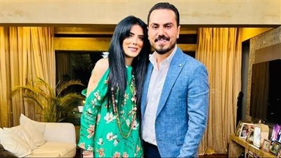 نزار الفارس يعلن فبركة خبر خطوبة حورية فرغلي .. 