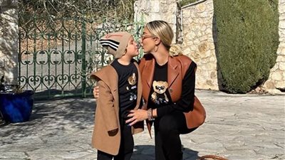 جويل مردينيان تلقن متابعة درسًا بالأخلاق بسبب ابنها