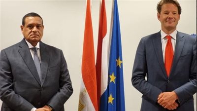 الحكومة تسعى لبناء مجتمع ديمقراطي مرتكز على المواطن والمؤسسات المحلية