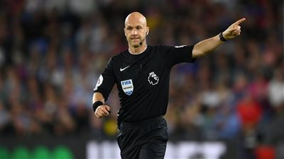 صافرة على البساط الأخضر.. مباريات شهدت رقم قياسي في إشهار الكروت