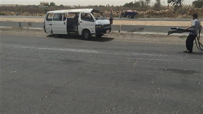 إصابة 4 أشخاص في انقلاب سيارة بالشرقية