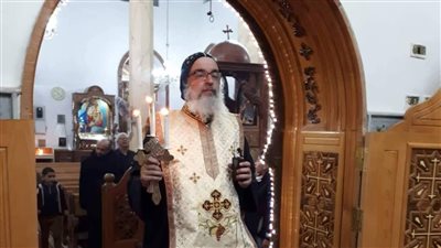 الأنبا مقار يترأس اول قداس في كنيسة رئيس المتوحدين بفاقوس