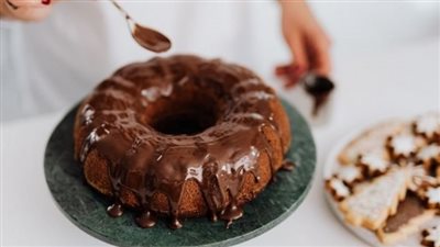 وفري في الميزانية وحضري كيك الشوكولاتة بالصوص 