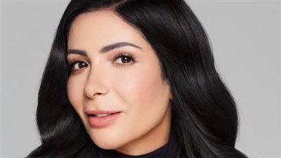 منى زكي : كل الشكر للمجلس القومي للمرأة لتكريمي (شاهد)