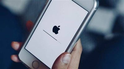 موسكو تتهم واشنطن بالتجسس عليها عبر هواتف الآيفون (شاهد)