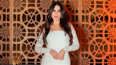 درة زروق فراشة بالكاجوال والأوفر سايز