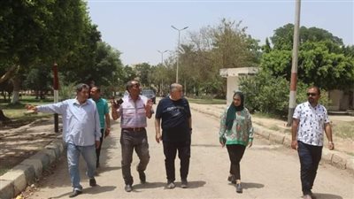 رئيس جهاز العاشر يتفقد مشروع تنفيذ « نادى المحور الشرقي للخدمات »  
