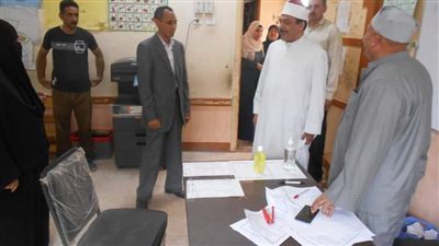 رئيس منطقة سوهاج الأزهرية يتفقد انطلاق امتحانات الشهادة الثانوية الأزهرية
