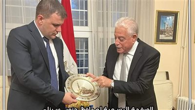 محافظ جنوب سيناء يلتقي وزير السياحة الصربي ويبرز إمكانات شرم الشيخ 