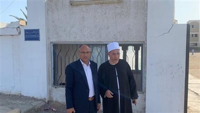 رئيس أزهر البحر الأحمر يتابع امتحانات الشهادة الثانوية بالقصير