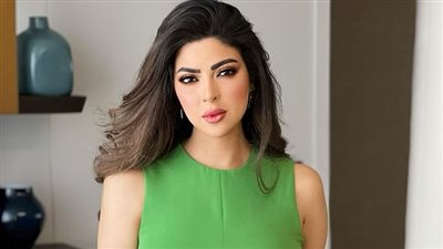 ميرنا جميل نجمة لامعة في عالم الموضة 