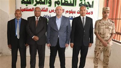محافظ بني سويف يتفقد كنترول التعليم الصناعي