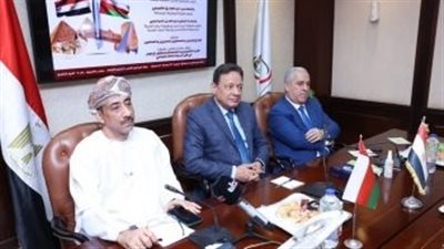 سفير سلطنة عمان يوضح تحديات كبرى وسائل الإعلام التقليدية أما تطور التكنولوجيا
