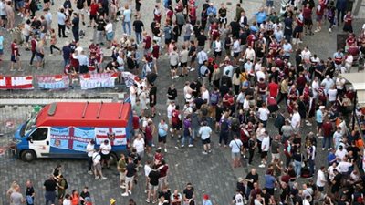 وست هام وفيورنتينا.. 