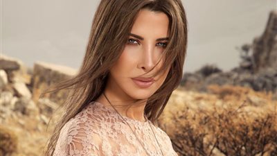 نانسي عجرم تطل بفستان لافت في قبرص.. سعره خيالي 