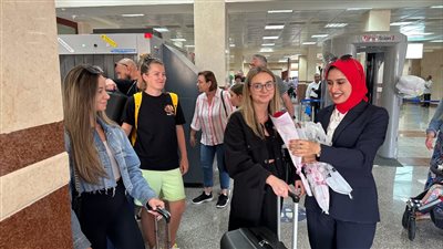 مطار مرسى مطروح الدولي يفتتح الموسم السياحي لرحلات أوروبا