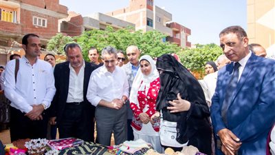 تقديم الرعاية الطبية لـ2254 حالة بقوافل جامعة طنطا 